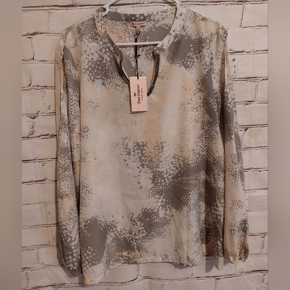 Juicy Couture Tops - NWT Juicy Couture blouse size XL